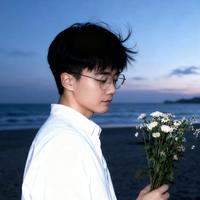 两年半的老司鸡头像