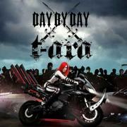 嘴角微微扬起的个人资料头像