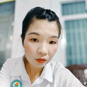卢菇凉头像