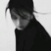 笨蛋总是掉眼泪的个人资料头像