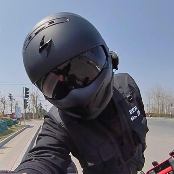Moto泽头像