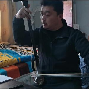 弦乐绕梁头像