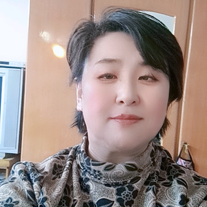 霞姐头像