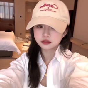 C小小呀头像