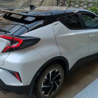 会爬墙的隔壁老王头像