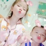 彤彤37498头像