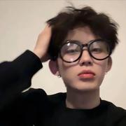 刘十三927的个人资料头像