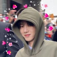 车车都是开的头像