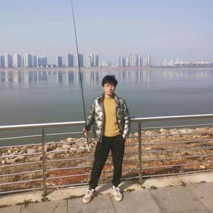 悠闲泊头4K4头像