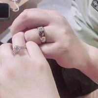 把孤独站成一道风景头像