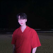 青春值几年的个人资料头像