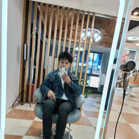 南姿清寒头像