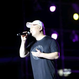 依陈说事儿头像