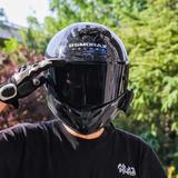 宁儿开机车的男人头像