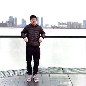 金牌解说越晟铭头像