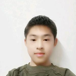 练习了两年半的张俊毅头像