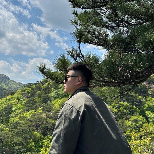 卓远汽车小王头像