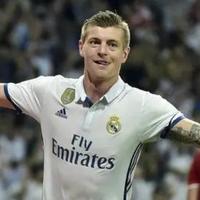 唯独爱能造就人头像