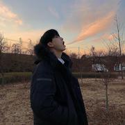 undefined的个人资料头像