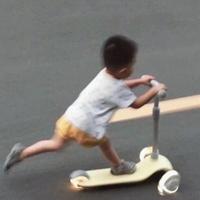 胡诌诌779头像