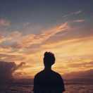 已不再年轻_35岁前退休的个人资料头像