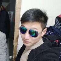 先笑笑头像