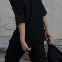 爱思考梧州9A8头像