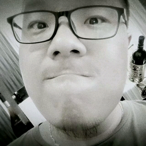 站立宫门叫小娟儿头像