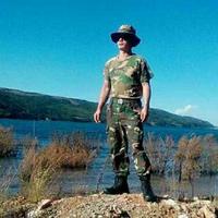 含泪奔跑的才是强者头像