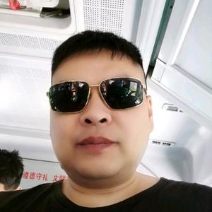 李桃满园竞争春头像