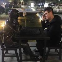 小小小小吴头像