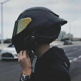 村里唯一的靓仔丶头像