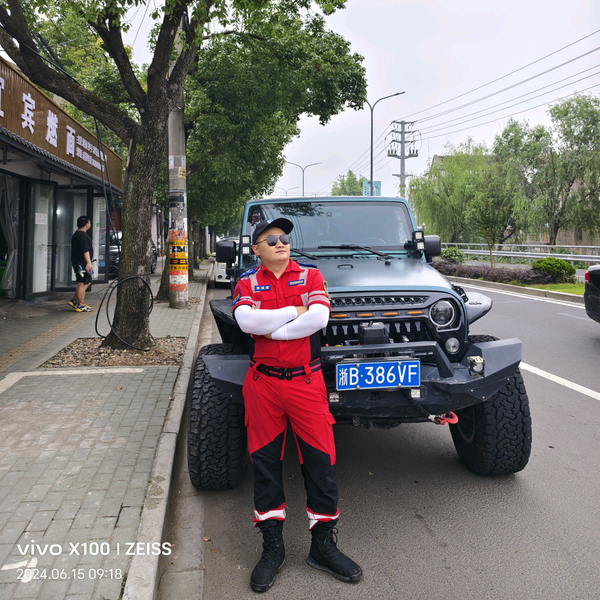 唐潮奶爸蓝唐dmp头像