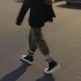 孤g独gh头像
