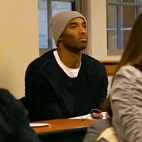 想扣篮的小鹏头像