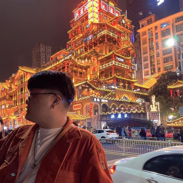 傅宇啊头像