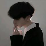 槿川偶尔的神头像