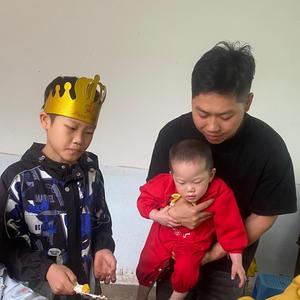 满满满摆摊摊头像