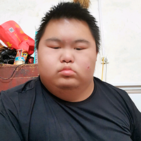 王世到头像