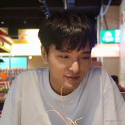 前端刺不刺客的个人资料头像