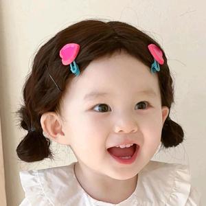 小彭笑了笑头像