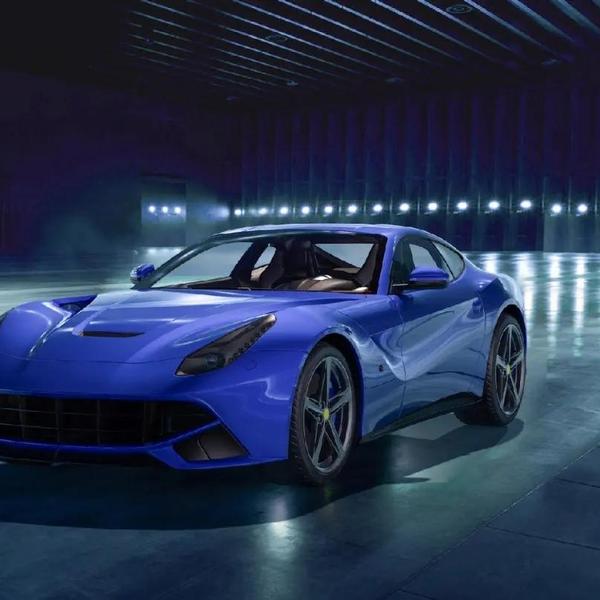 小理哥侃车头像