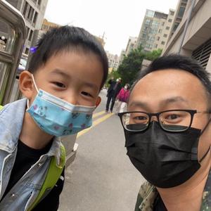 小小眭头像