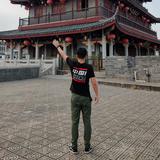炳旭头像