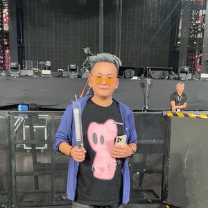 龙港大叔头像