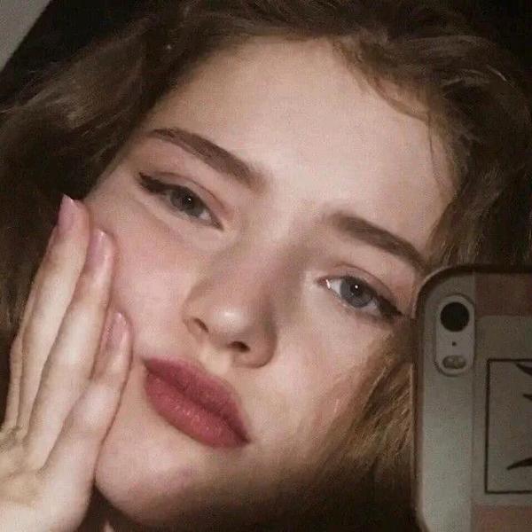 游乐场比莉4X6头像