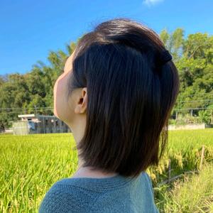 L雅头像