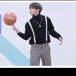 小福星爱玩头像
