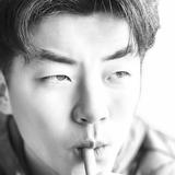回头就能看到的地方头像