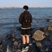 何狗屎的猪猪的个人资料头像